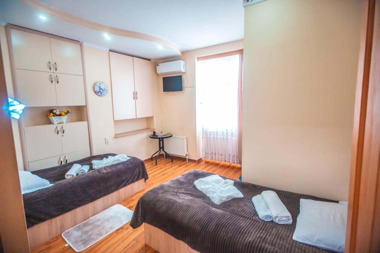Guest House Sanapiro Kutaisi Exterior foto