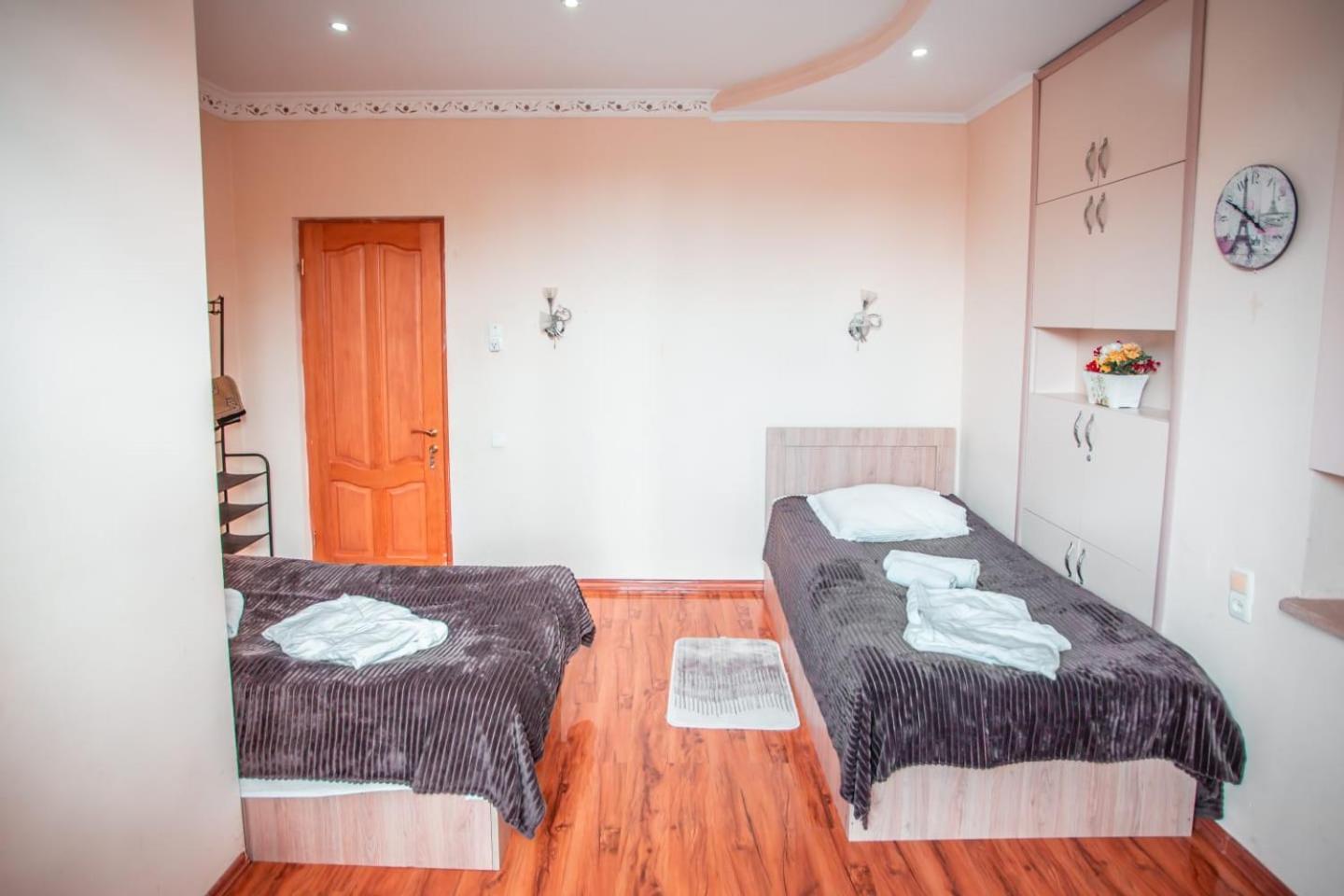 Guest House Sanapiro Kutaisi Exterior foto